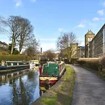 Croft House * Hebden