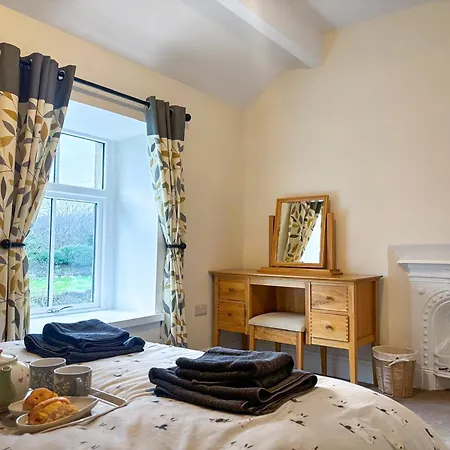 Croft House *